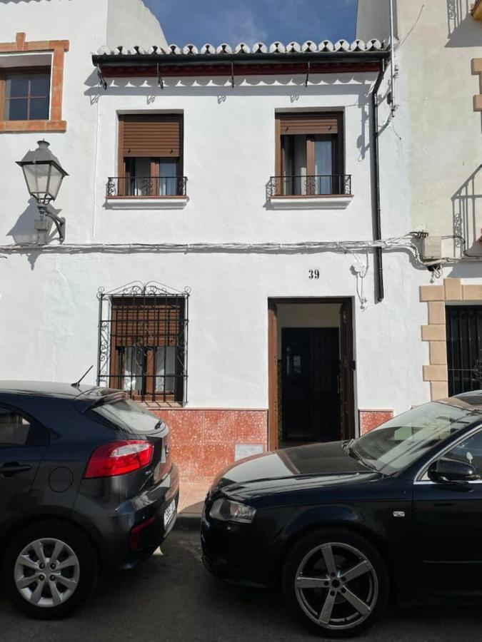 Cozy Town House With Terrace And Free Wifi Villa Ronda Buitenkant foto