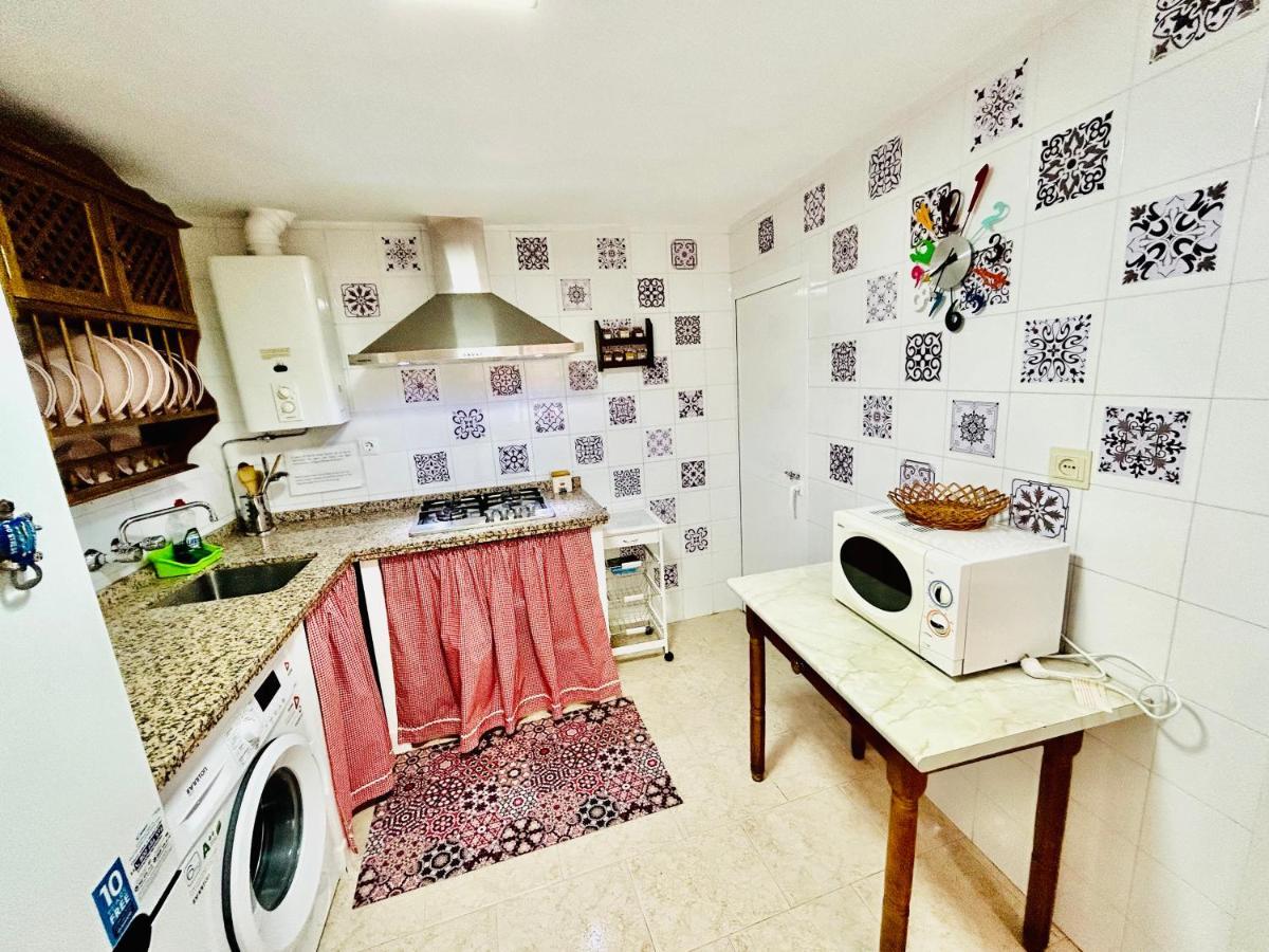 Cozy Town House With Terrace And Free Wifi Villa Ronda Buitenkant foto
