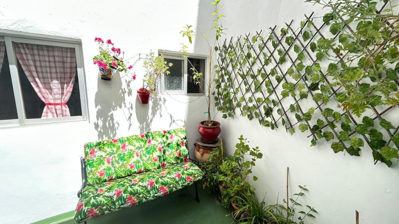 Cozy Town House With Terrace And Free Wifi Villa Ronda Buitenkant foto